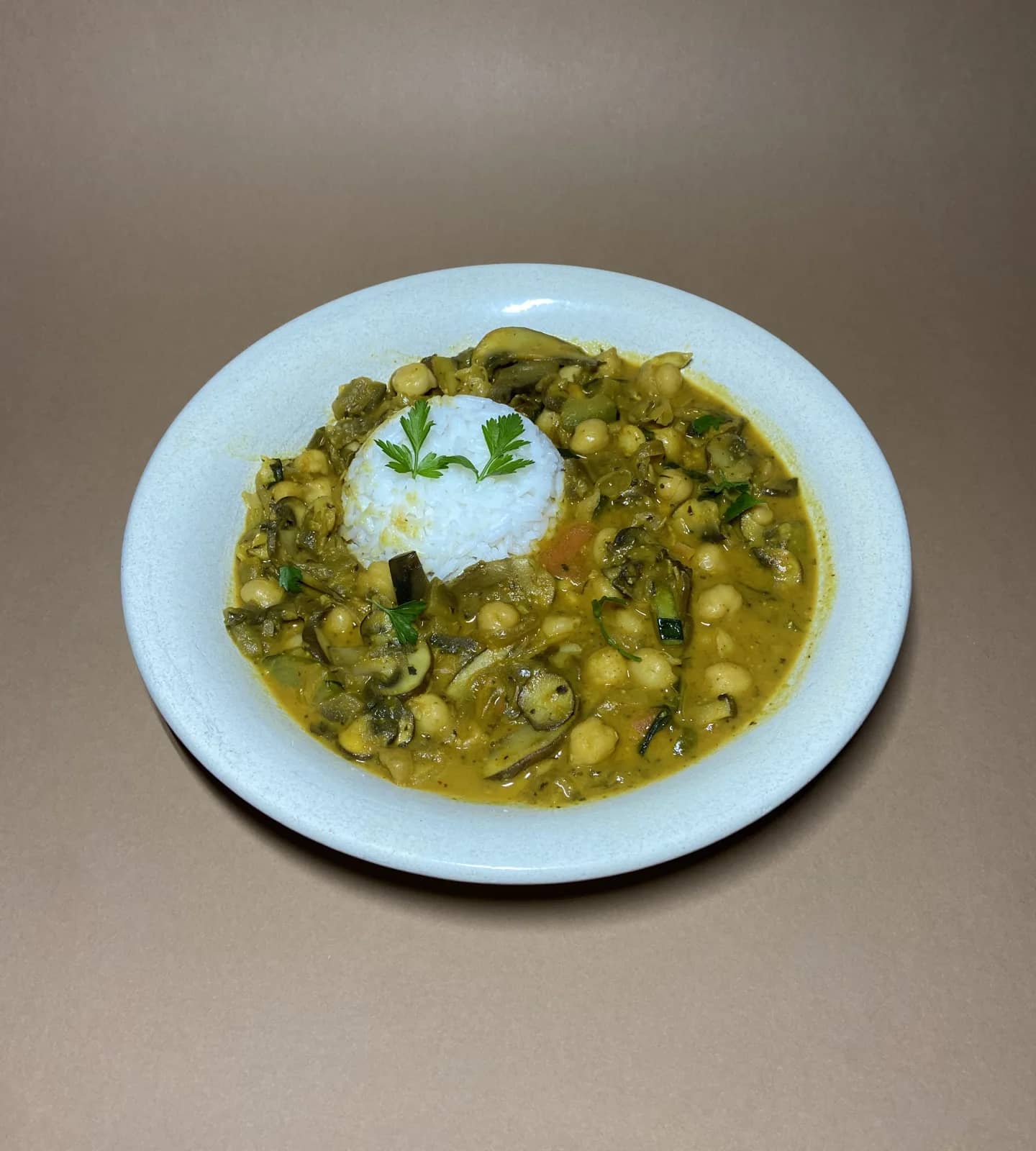 Caril de Grão com Legumes e Arroz