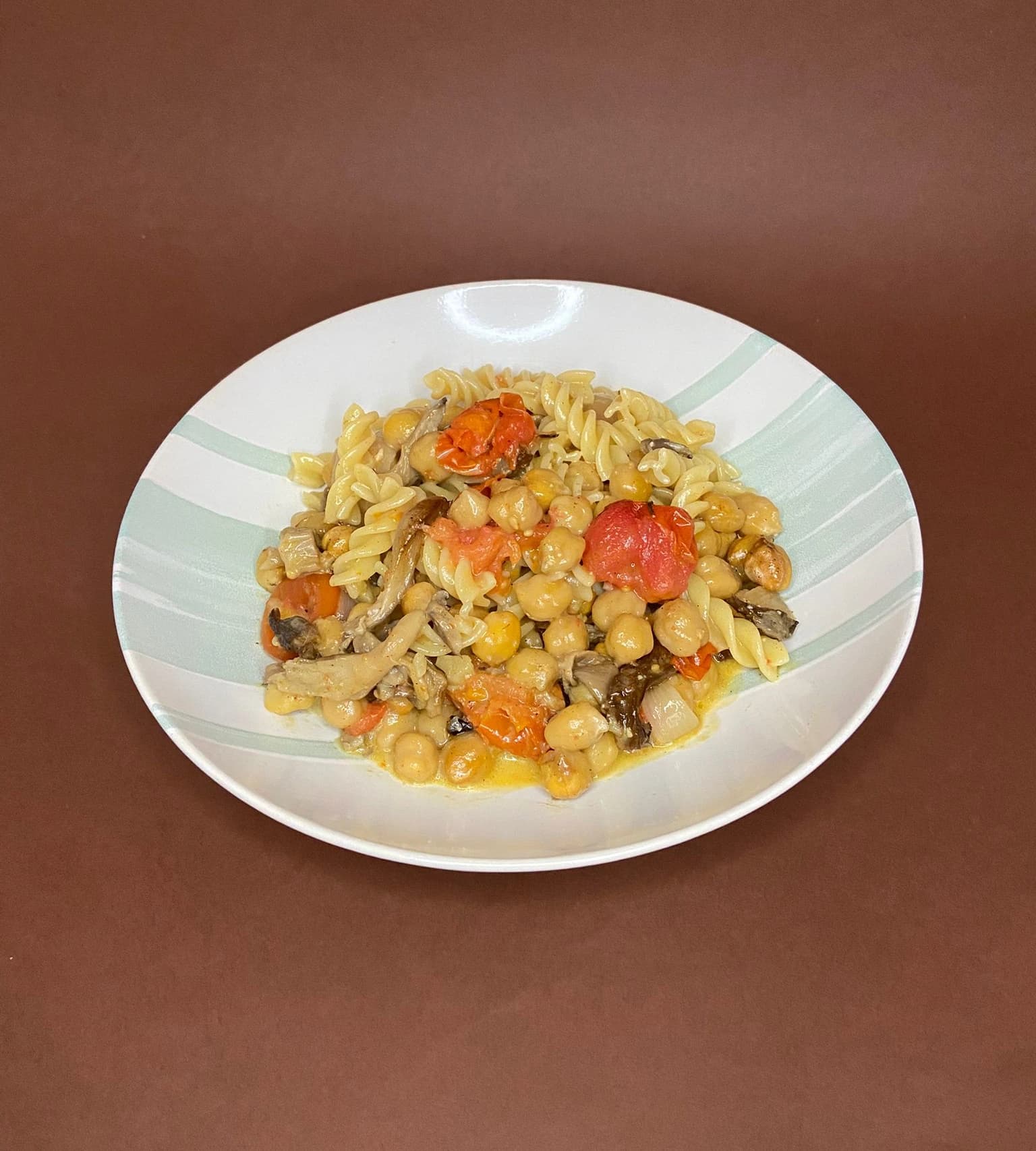 Gratinado de massa com grão-de-bico