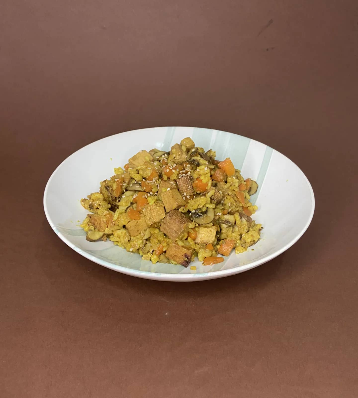 Arroz salteado com Legumes, Tofu e Cogumelos