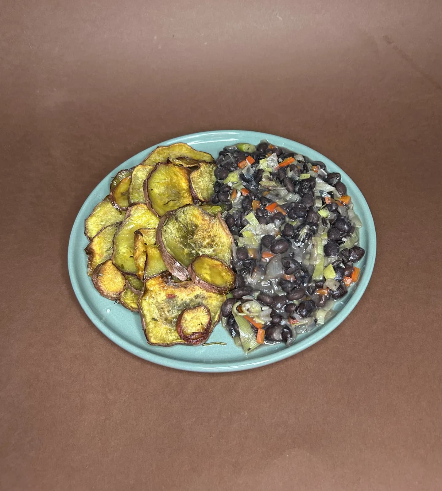 Batata Doce Assada com Feijão Preto