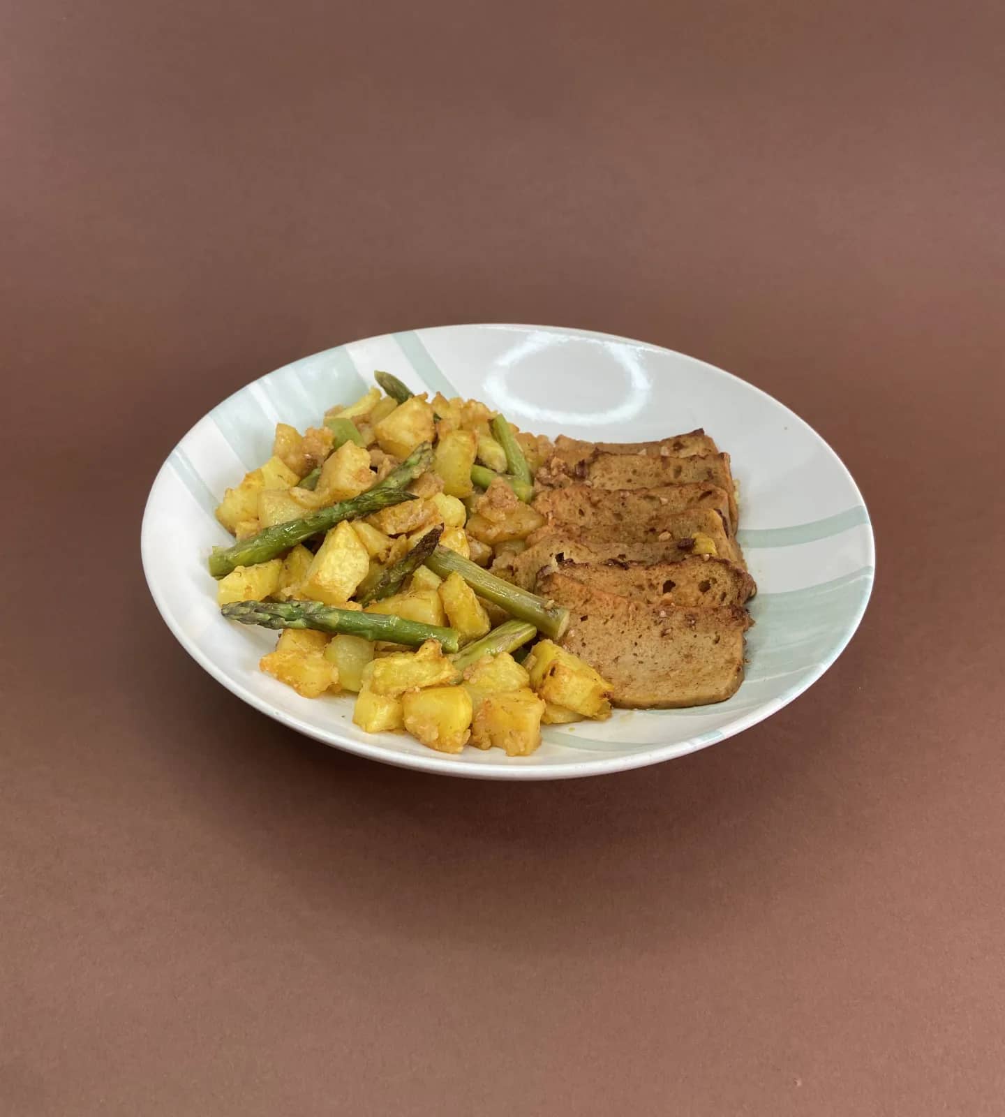Seitan com Batatas e Espargos